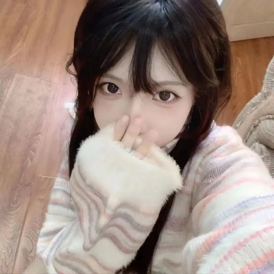 红衣小女孩